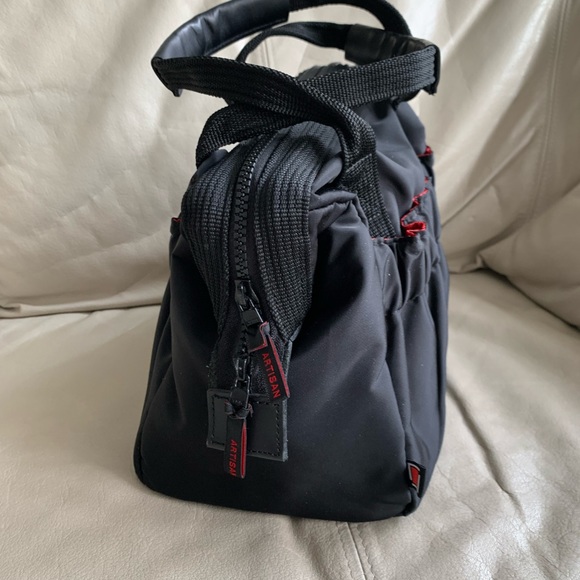 Artisan & Artist CLASSIC - CLASP OPENING COMPACT HANDBAG from Japan - NEW - Picture 10 of 16